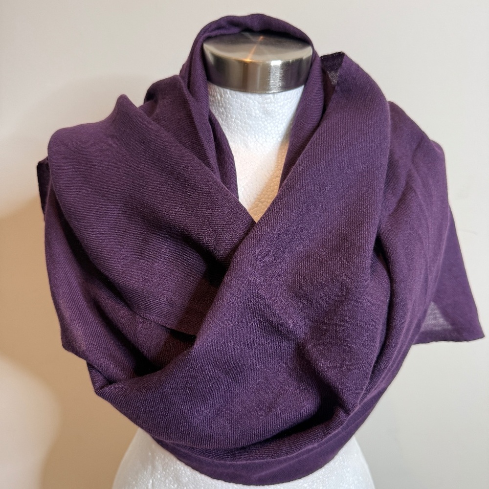 Cashmere scarf